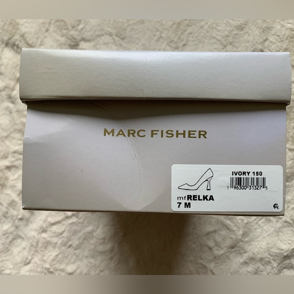 Marc Fisher new shoes. - Picture 3 of 5
